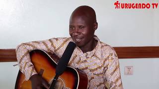 Papa wa wamwana ucuranga nawe ni umuhanga mu gucuranga  ||Umwana wanjye akunda Karasira cyane