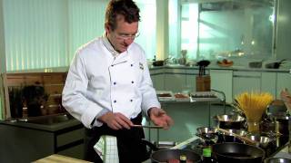 FRoSTA Koch-Coaching: Fleisch anbraten