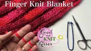 Finger Knit Blanket (or wide scarf) How to connect (with Closed Captions CC)