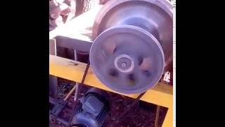 Дровокол с маховиком, 220 V, двигатель 2,2 кВт.