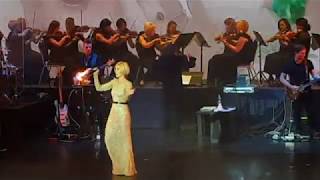 Полина Гагарина - Стану солнцем (Светлогорск, Янтарь холл, 19 ноября 2017)