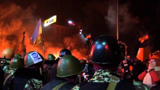 Київ, Майдан Незалежності | Ніч з 18 на 19 лютого 2014 | Феєрія Мандрів