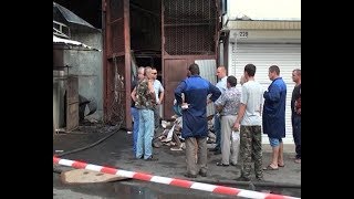 Пожар на центральном рынке в Сальске