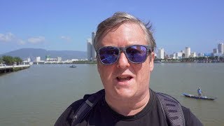 EXPLORING the Streets of Da Nang, Vietnam ??
