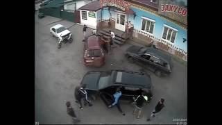 Драка месиво: Стрела как в 90ые. на 4х машинах. Жестоко!