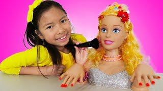 Wendy Pretend Play with Barbie MAKEOVER Toy