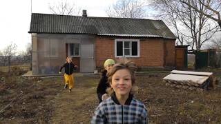 Дети встречают папу после долгого расставания!