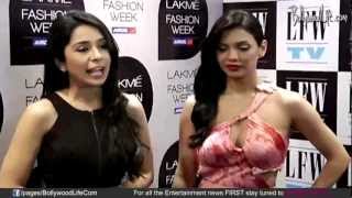 Watch Video - Sara Loren walks the Ramp for Lakme Fashion Week 2013