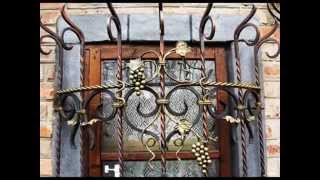 Красивые металлические решетки на окнах ваших дачных домов