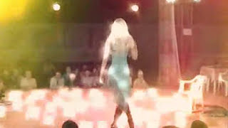 Sky Fuego HARD-entemente con Corrado Fumagalli Sexy Bar-format TV .Con Nadia Mori
