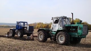 Two tractor T-150K plowing /// Два трактора Т-150к пашут зябь