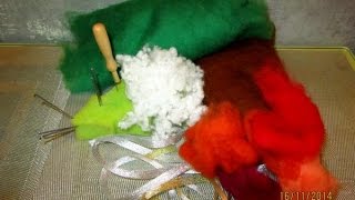 Как (свалять) елочку из цветной шерсти