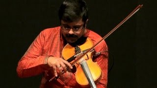Violin performance on Thyagaraja Kriti - Ganamoorthe by Jayadevan, Part 1