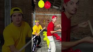 CARRERA DE EXPLOTAR GLOBOS con JABALINAS !!
