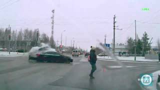 Поворот налево и проезд на красный