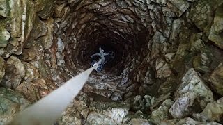 Metal Detecting! - What's in the well? | Nugget Noggin