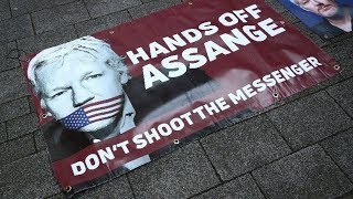El Departamento de Justicia de EE.UU. presenta cargos contra Assange por "piratería informática"