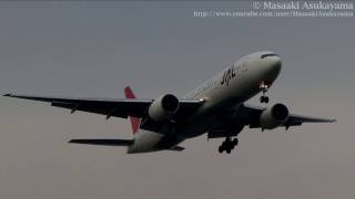 Japan Airlines (JAL) Boeing 777-289 JA8979 @ Haneda [20110806_1724]