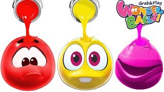 Squishy Balls Seeing Themseleves In A Magic Mirror | WonderBalls Official