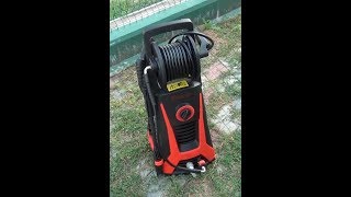 Любишь кататься, учись и саночки мыть :)
