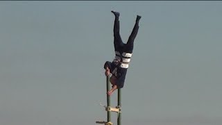 古式消防演技　纏振り込みと梯子乗りの演技　横浜消防出初式2014
