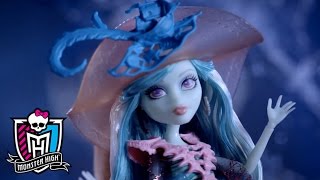 Your New Best Boos! Haunted Dolls Available Now! | Monster High
