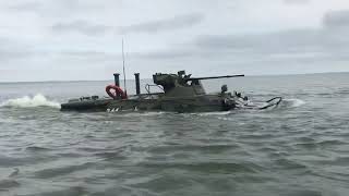Занятия по вождению БТР на плаву с морпехами Балтийского флота