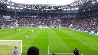Chant "ale, ale, la Juve, ale" lors du match Juve-Genoa 22/03/2015