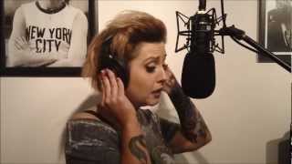 next to me emeli sande acoustic cover live lounge  (aisling connolly)