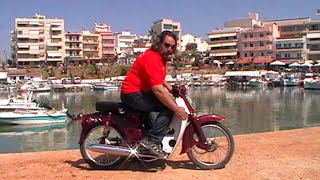 HONDA C50 cub (6v 1974) feat.Vespa 50s . KOKKINA FEGARIA CLASSIC