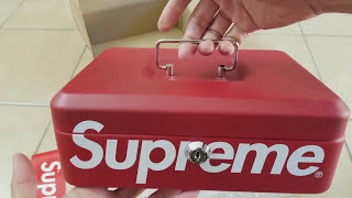 Unboxing SUPREME Hot Red Metal Lock Box w Handle & Key FW17 Week 7! October 2017!
