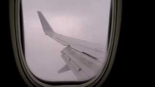 Посадка boeing 737 utair в дождь.