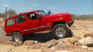 Discoverer S:T MAXX™ - Cut-and-Chip Resistance | Cooper Tires