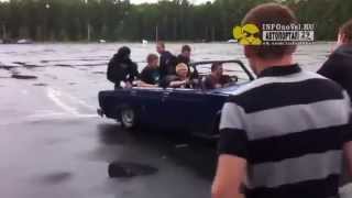 Молодёжь на парковке СМП ушатала и сожгла классику. Северодвинск