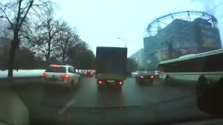 Момент взрыва у станции метро Коломенская в Москве