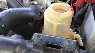 Flushing dan ganti oli power steering, merawat sistem power steering..