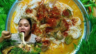 #ขนมจีนน้ำยากะทิเครื่องในไก่ ขนมจีนน้ำยากะทิเครื่องใน?ลองพริกจิ้มกะปิครั้งแรก|พากินไปตามสไตล์สาวอวบ