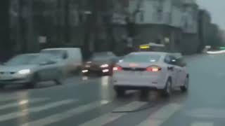 Бабы за рулем, приколы на дороге девушки за рулем,приколы,приколы на дорогах,женщины за рулем