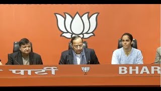 Badminton Star Saina Nehwal Joins In BJP | Saina Nehwal Political Entry | TVNXT