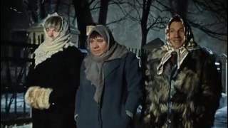 Переодетые американские дипломаты идут на митинг оппозиции в России. Версия Сереги Лаврова