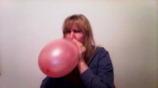 Blow 2 pop red balloon  -  Naty