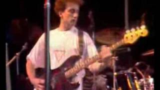 QUEEN - Under Pressure (Live At Wembley Stadium 1986)