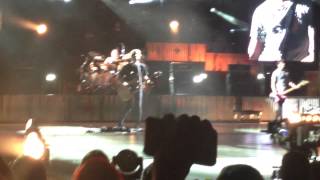 Beside You (End) - 5 Seconds of Summer (Tinley Park - Aug 2)