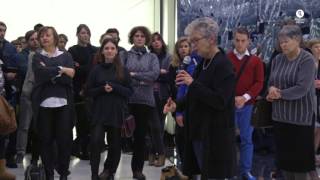 Anda Rottenberg oprowadza po wystawie Daniego Karavana Reflection / Odbicie / אָפּשפּיגלונג