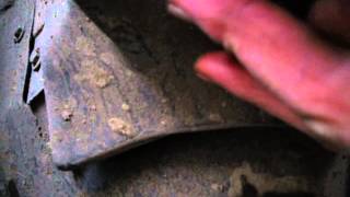 где находится фильтр адсорбера vw passat b3