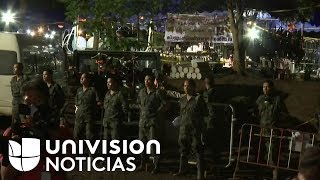 Hallan vivos a todos los niños de un equipo de fútbol que estaban perdidos en una cueva en Tailandia