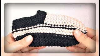 Как связать простые детские следки на двух спицах