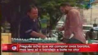 Pegadinha do João Kleber - Bandeja de Ovos