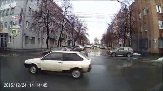 24 12 15 Авария!Ул Кирова,Сызрань!