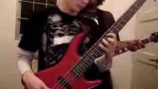 Duelo - Baixo x Guitarra